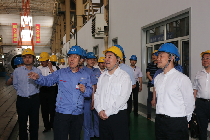 郝鹏旅行考察BB电子游戏集团所属企业电机公司