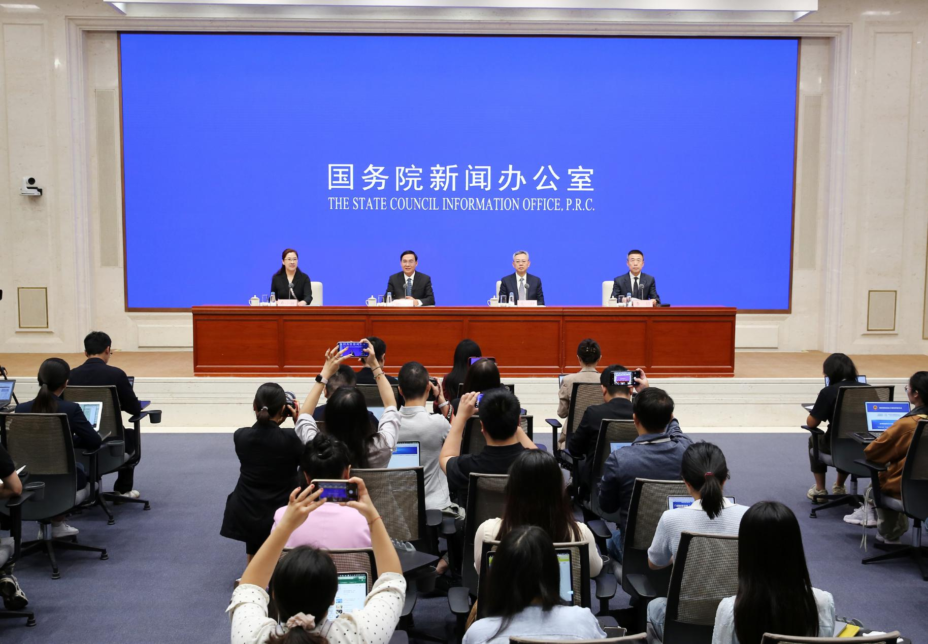 张玉卓、、国资、、央企、、国资委、、书记、、主任、、国企、、企业刷新